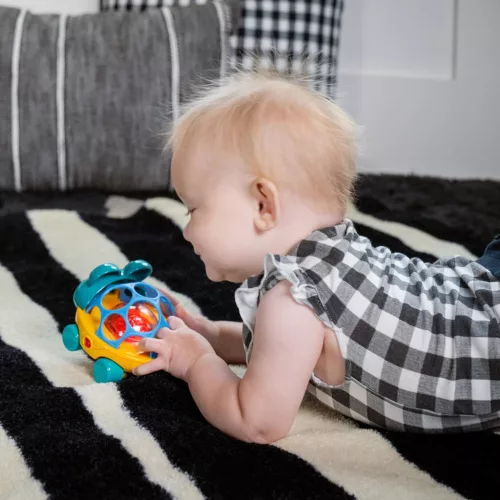 OBALL Autó és csörgő, 2in1 Curious Car, teknős, Neptune™, 3 hó+